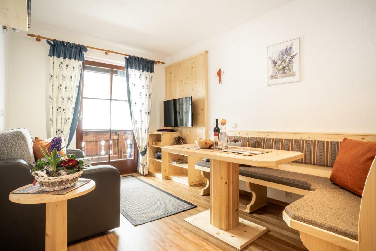 Saxerhof Apartment Schmirn ภายนอก รูปภาพ