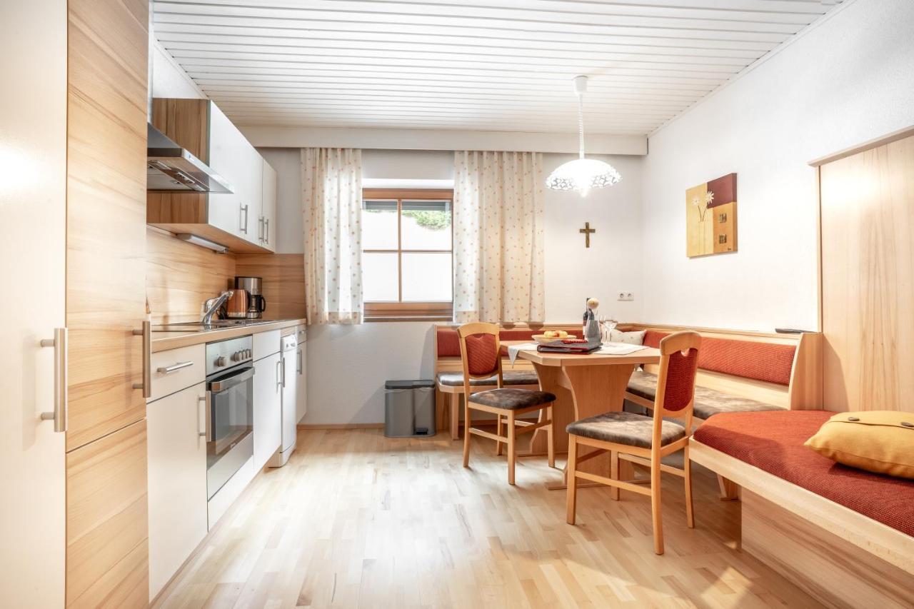 Saxerhof Apartment Schmirn ภายนอก รูปภาพ